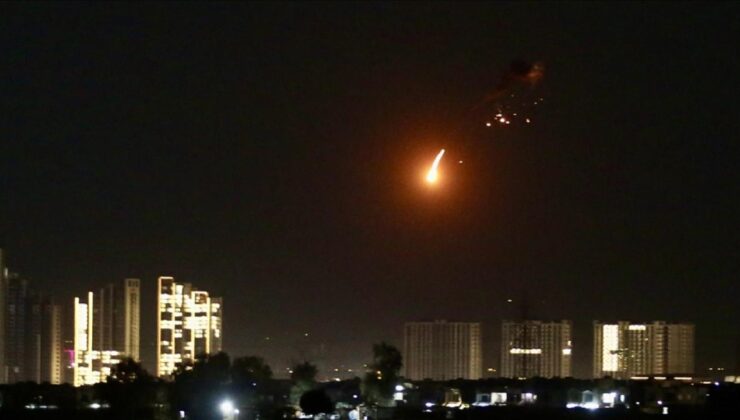 WSJ: İran’ın Suudi Arabistan’a yönelik saldırısında 5 ABD yakıt ikmal uçağı hasar gördü