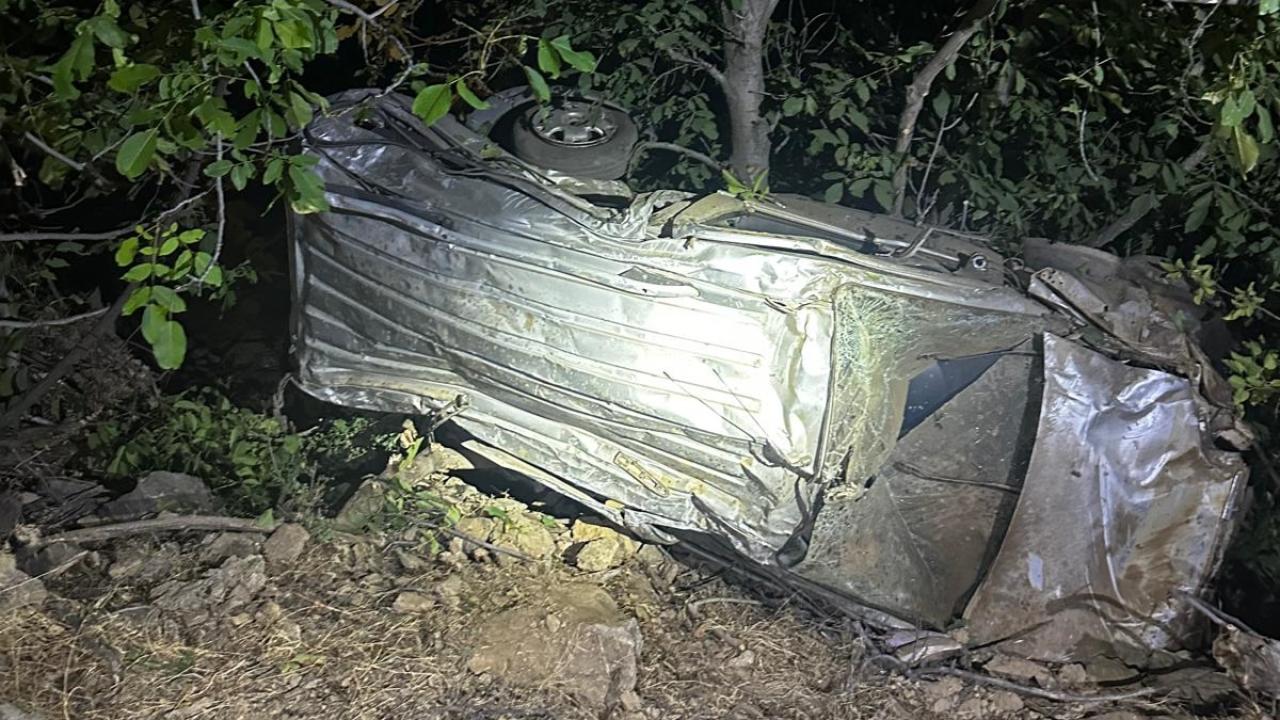 Bingöl’de hafif ticari araç uçuruma yuvarlandı: 4 ölü, 5 yaralı