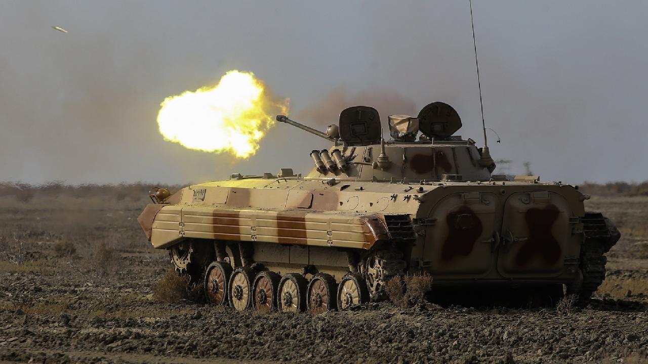 İran ordusu: BAE’deki ABD üssünde konuşlu askerleri ve helikopterleri hedef aldık