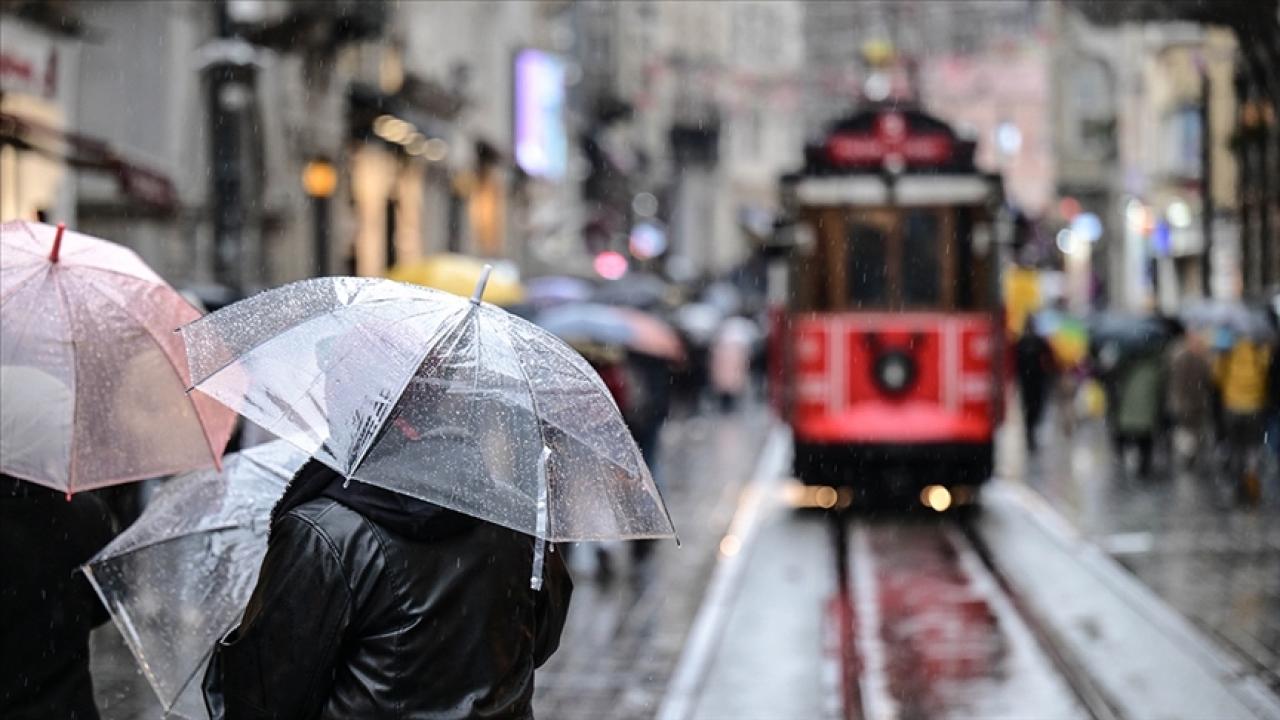 İstanbul’da gök gürültülü sağanak etkili oluyor