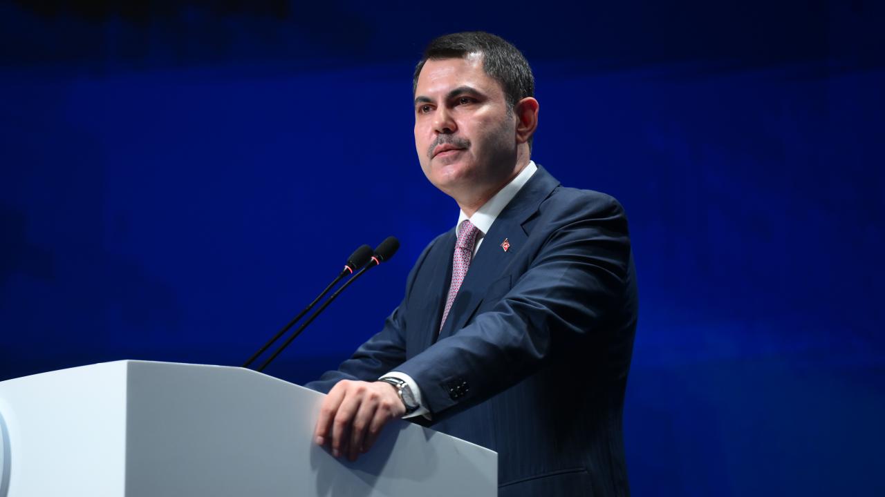 Bakan Kurum’dan Özel’e: Ayazağadaki acılar üzerinden siyaset yapıyorsun ama söylediğin her şey yalan