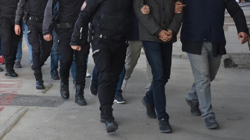 FETÖ’nün adliye yapılanmasına operasyon: 19 gözaltı