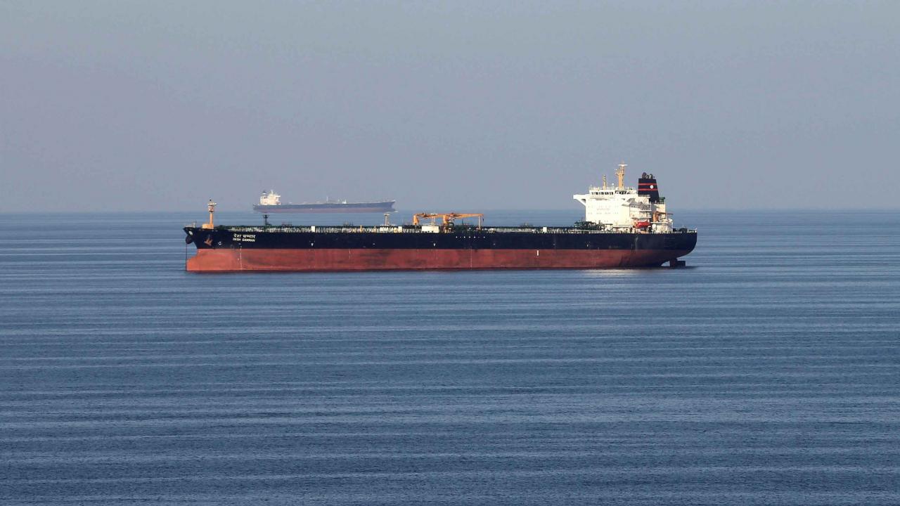 İran Devrim Muhafızları: Hürmüz Boğazı’nda 3 petrol tankeri mayına çarptı