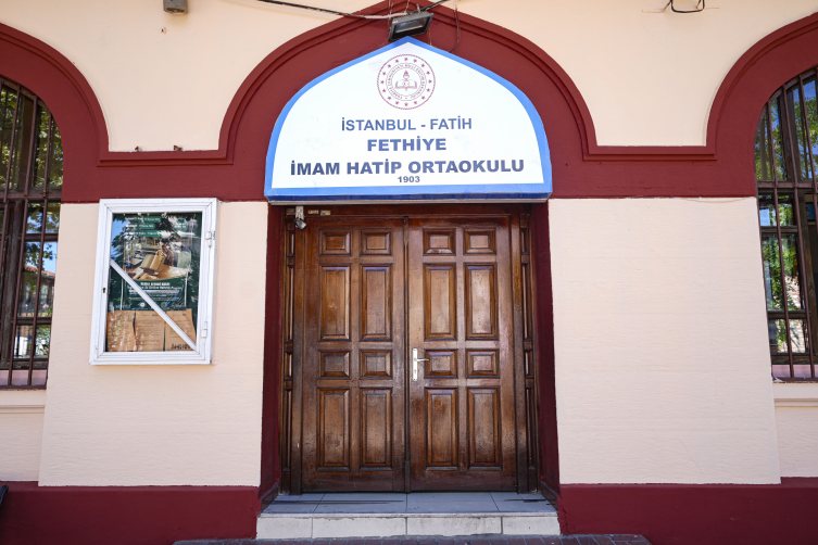 İsmihan Sultan’ın medresesinden Fethiye İmam Hatip Ortaokulu’na yolculuk