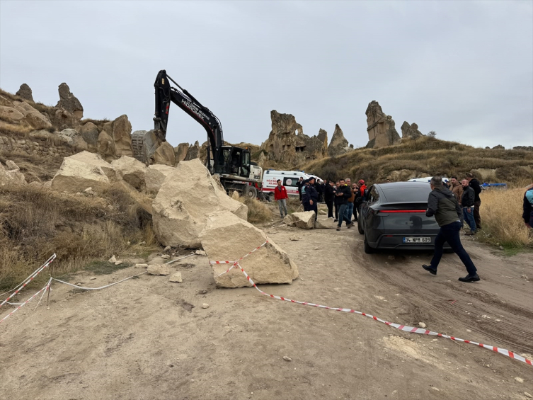 Kapadokya bölgesinde toprak kaymasına bağlı kaya düşmesi: 2 ölü