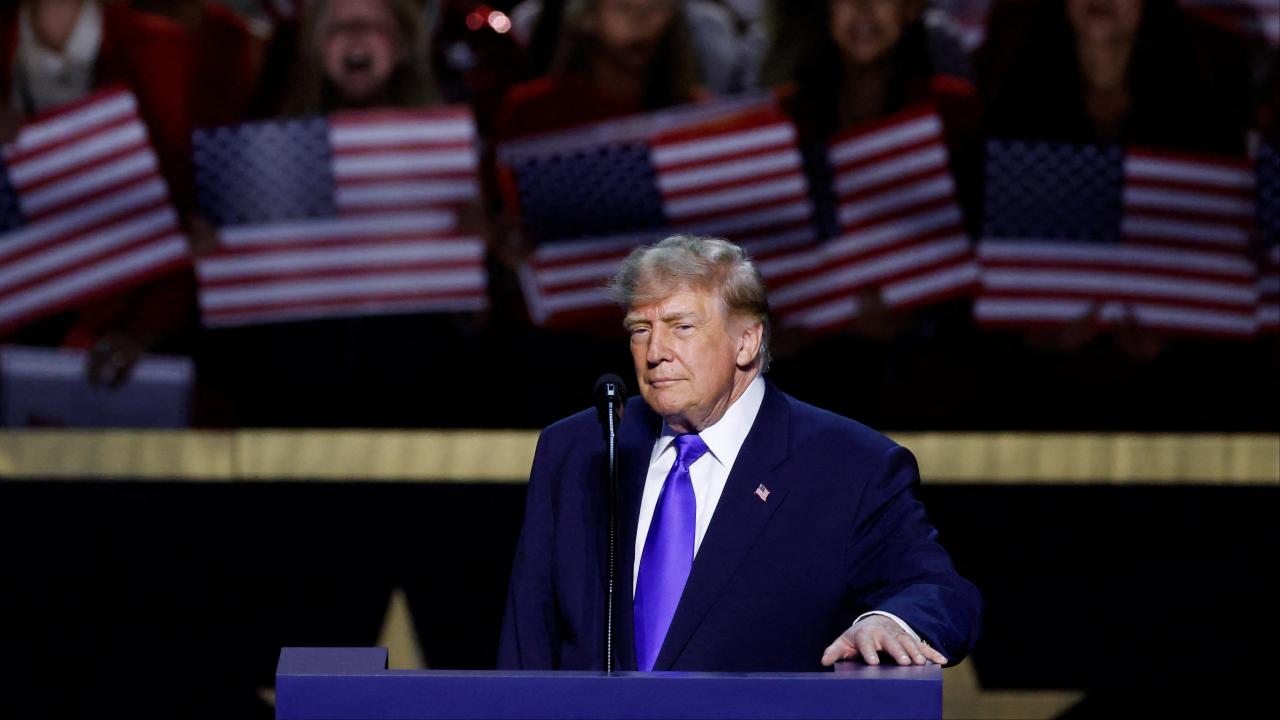 Neil Young, şarkısını mitinginde kullanan Trump’a dava açtı