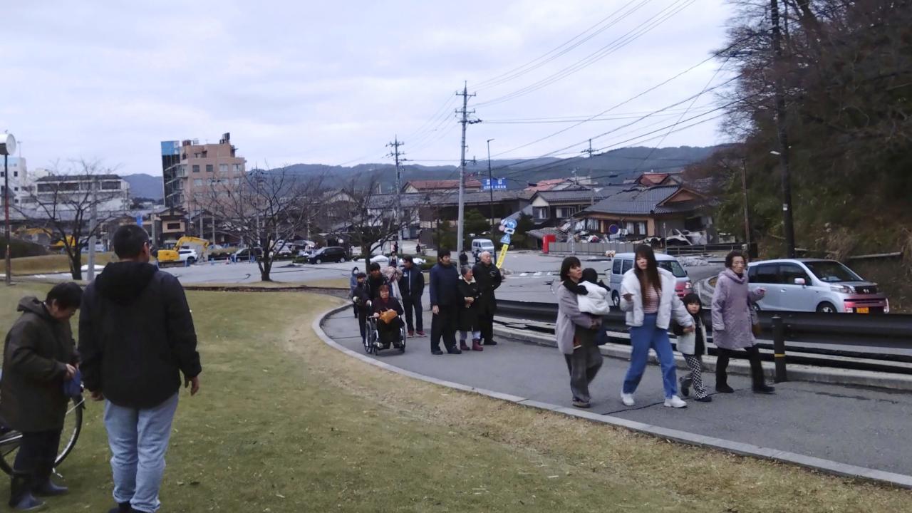 Tarihin en büyük depremi sanıldı: 9.9’luk alarm Japonya’yı ayağa kaldırdı